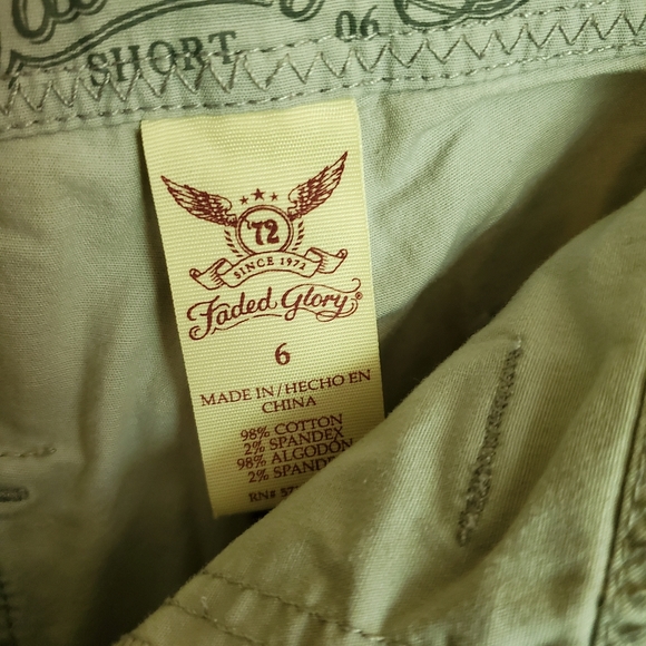 Cargo type shorts - Picture 3 of 5